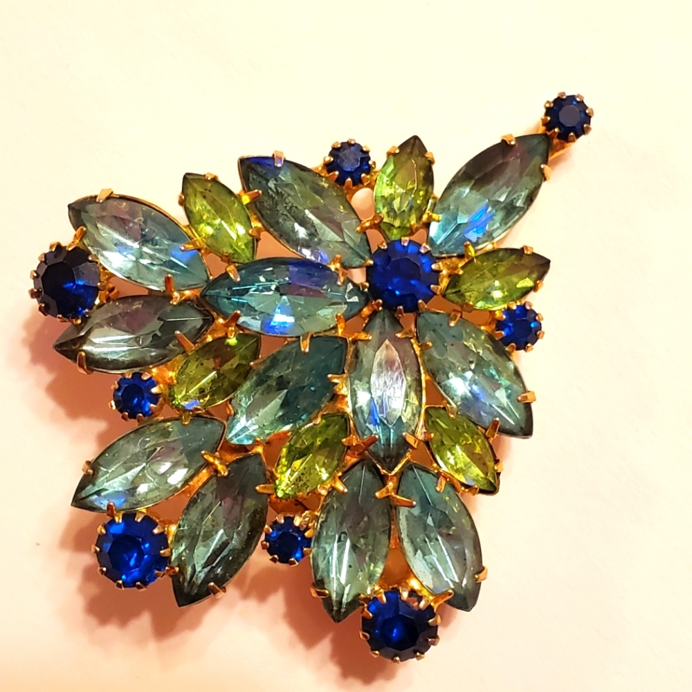 Vintage Crystal Rhinestone Brooch